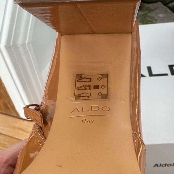 Aldo Audrella Patent Leather Ankle Boot Bootie Size 10 - Picture 8 of 12